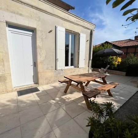 Villa La Petite Angerienne Saint-Jean-dʼAngély Esterno foto